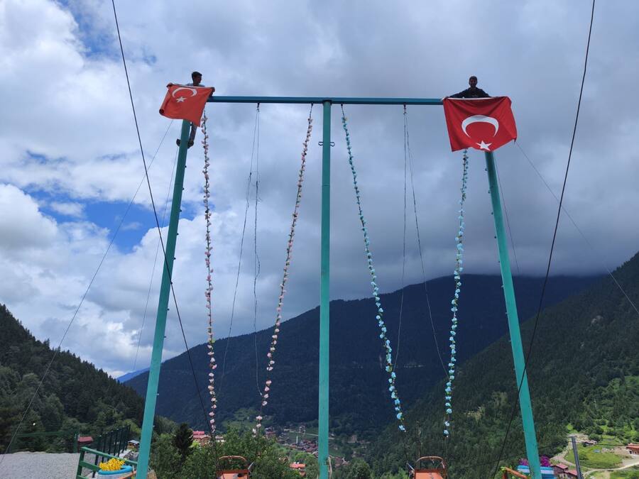 Dev Salıncak